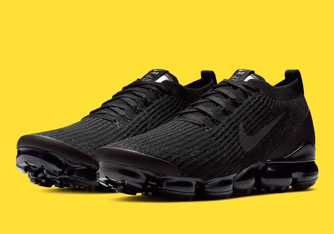 nike-vapormax-3-triple-black-aj6900-004-1.jpg