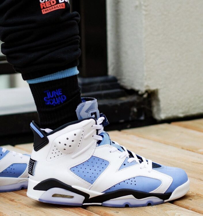 Air-Jordan-6-UNC-CT8529-410-02-705x750.jpeg