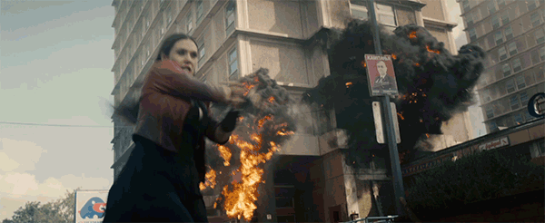 the-avengers-age-of-ultron-scarlet-witch-elizabeth-olsen.gif