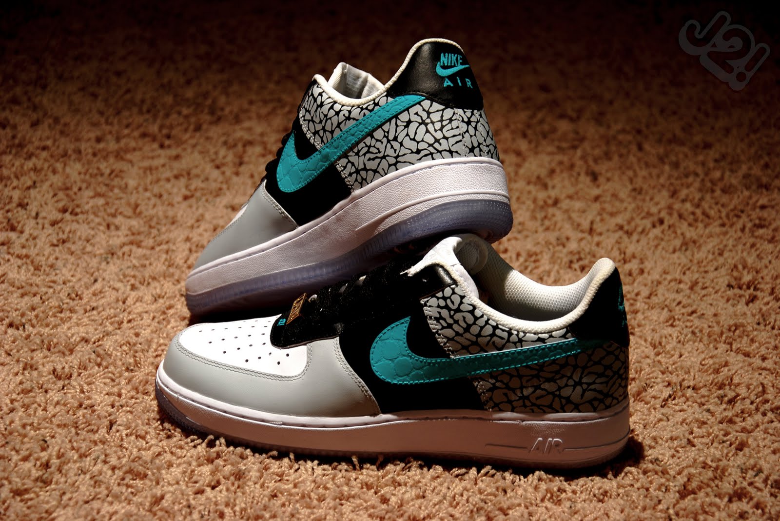 AF1_ATMOS2.jpg