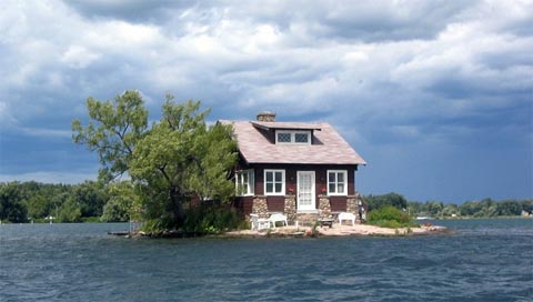 small-house-island-01.jpg