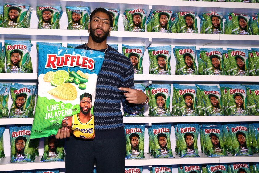 Anthony Davis wants to talk only about potato chips at NBA All-Star weekend  - Los Angeles Times