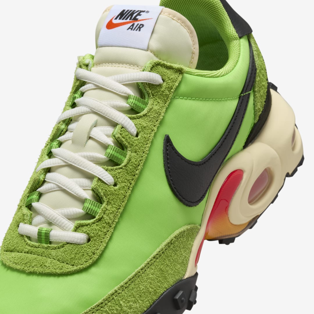 Nike-Air-Max-Waffle-SP-Action-Green-FV6946-301-08.jpg