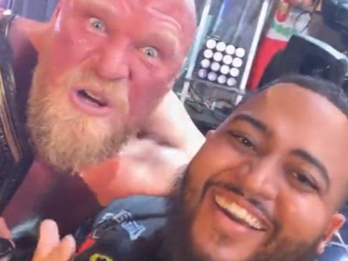 Brock_Lesnar_with_fan_WWE.jpg