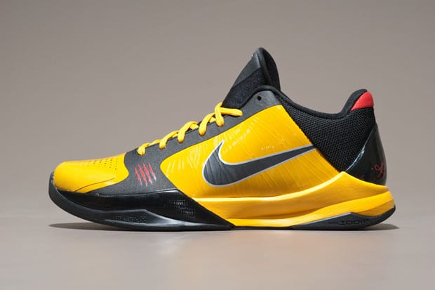 kobe-bryant-bruce-lee-nike-zoom-kobe-v-8.jpg