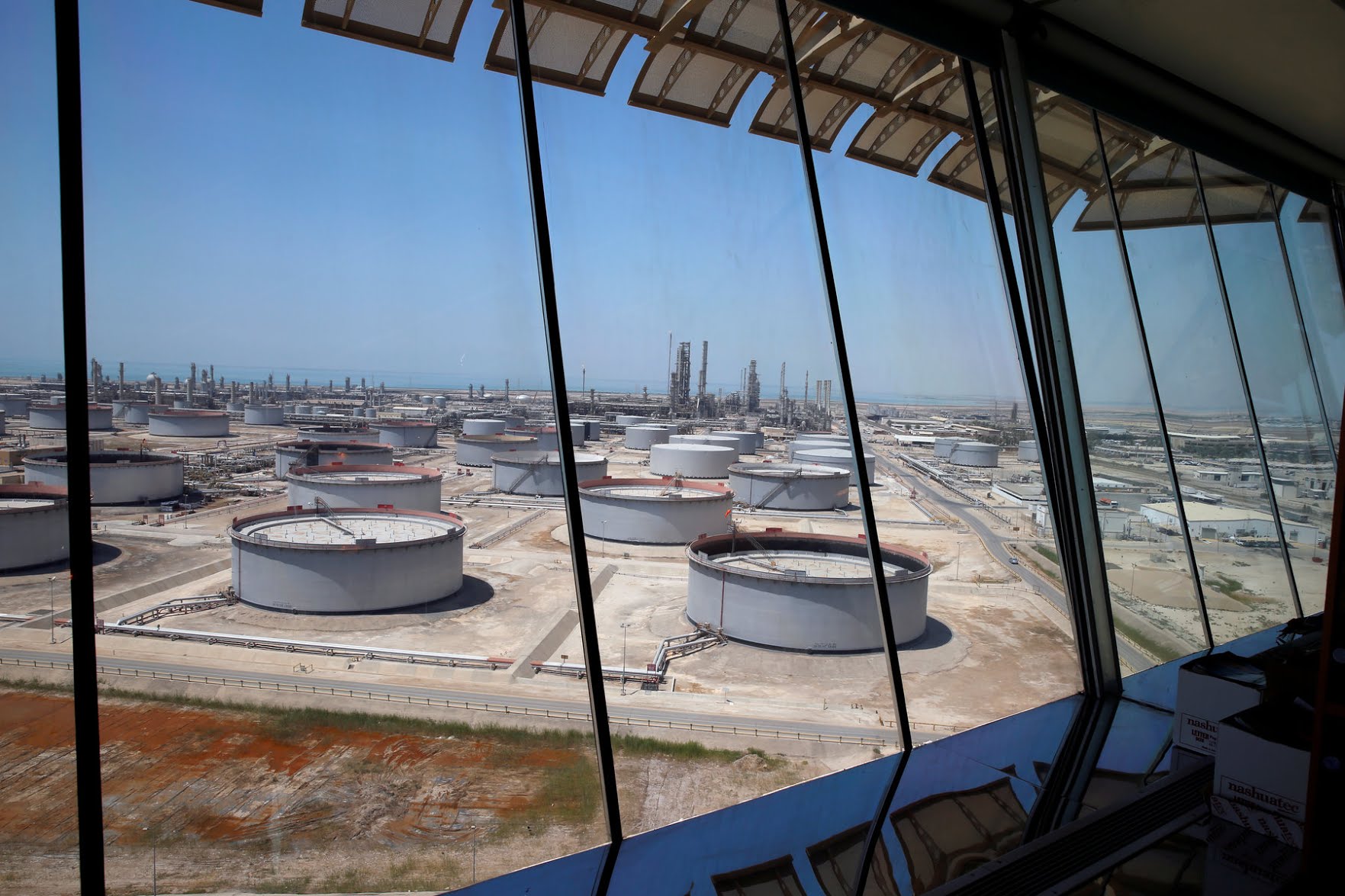 Saudi Aramco’s Ras Tanura oil refinery and oil terminal. Shares of Saudi Aramco fell on Sunday below their initial public offering price for the first time.