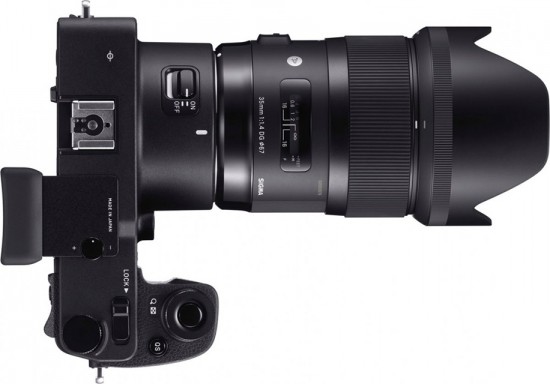 Sigma-sd-Quattro-mirrorless-camera-with-lens-550x384.jpg
