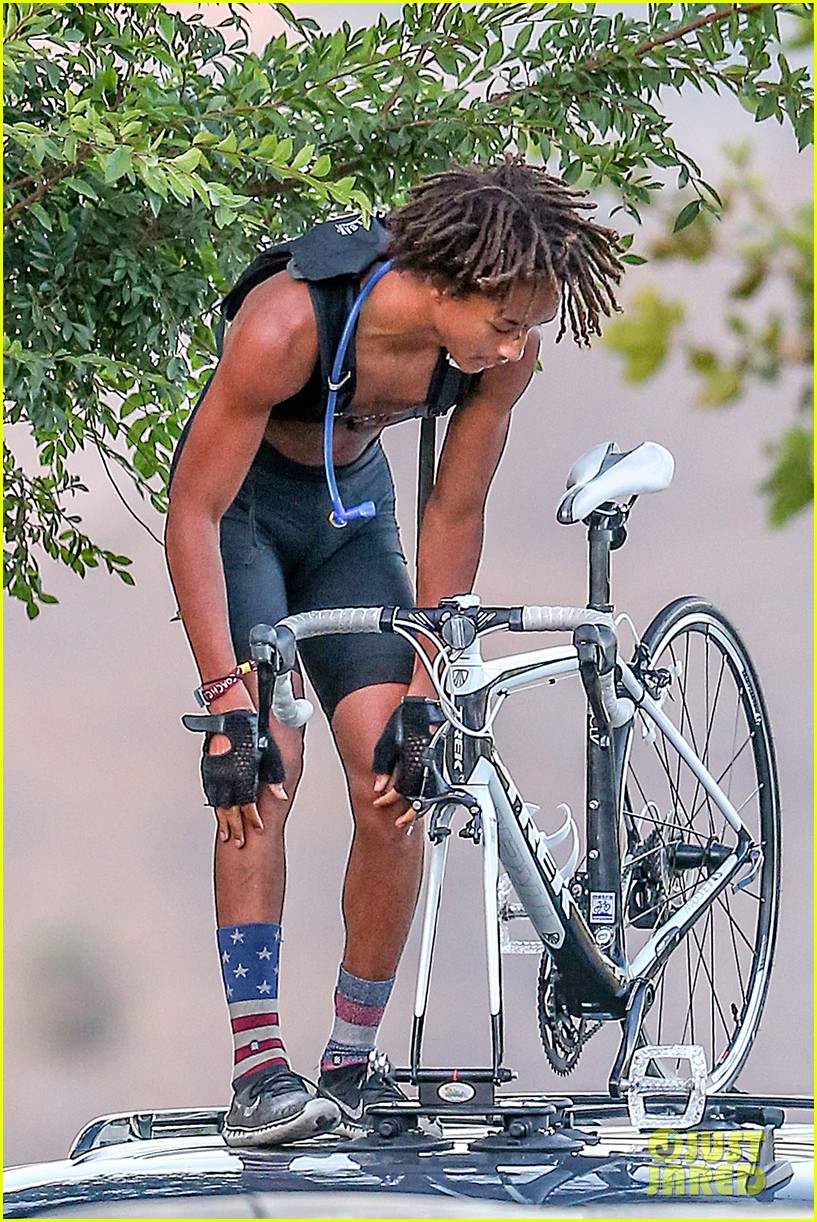 jaden-willow-smith-bike-different-coasts-30.jpg