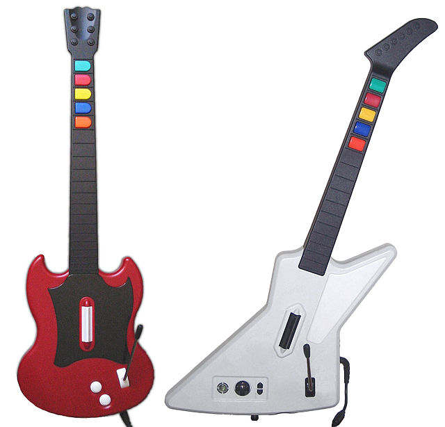 640px-Guitar_Hero_II_guitar_controllers.jpg