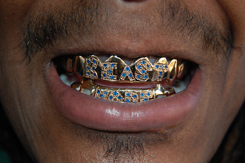 marshawn-lynch-beast-mode-grill.jpg