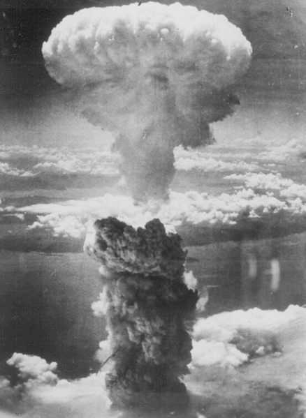 humans_at_war_nagasaki_atomic_bomb_japan.jpg