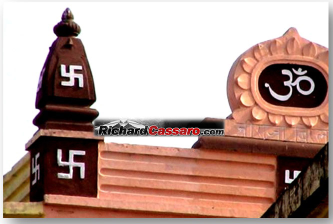 Hindu-Temple-in-India-with-Swastikas.jpg