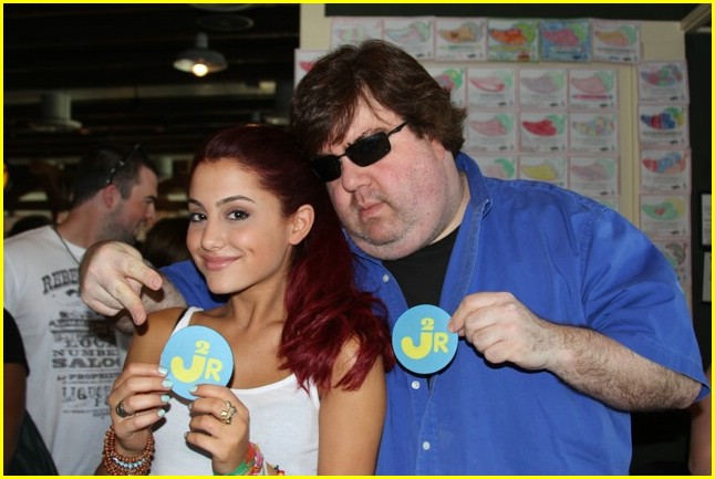 Ariana-grande-kenan-thompson-cameo-03.jpeg