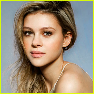 nicola-peltz-transformers-4-star.jpg