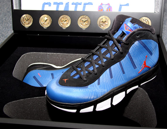 jordan-melo-m7-advance-knicks-pe-collectors-box-45.jpg