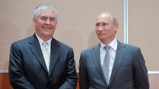 528412-tillerson-with-putin.jpg