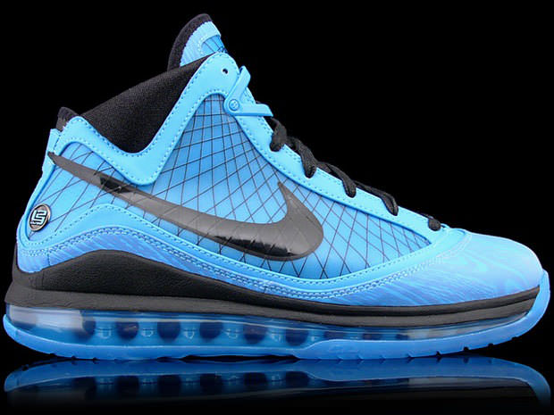 nike-air-max-lebron-vii-all-star-detailed-photos-1.jpg