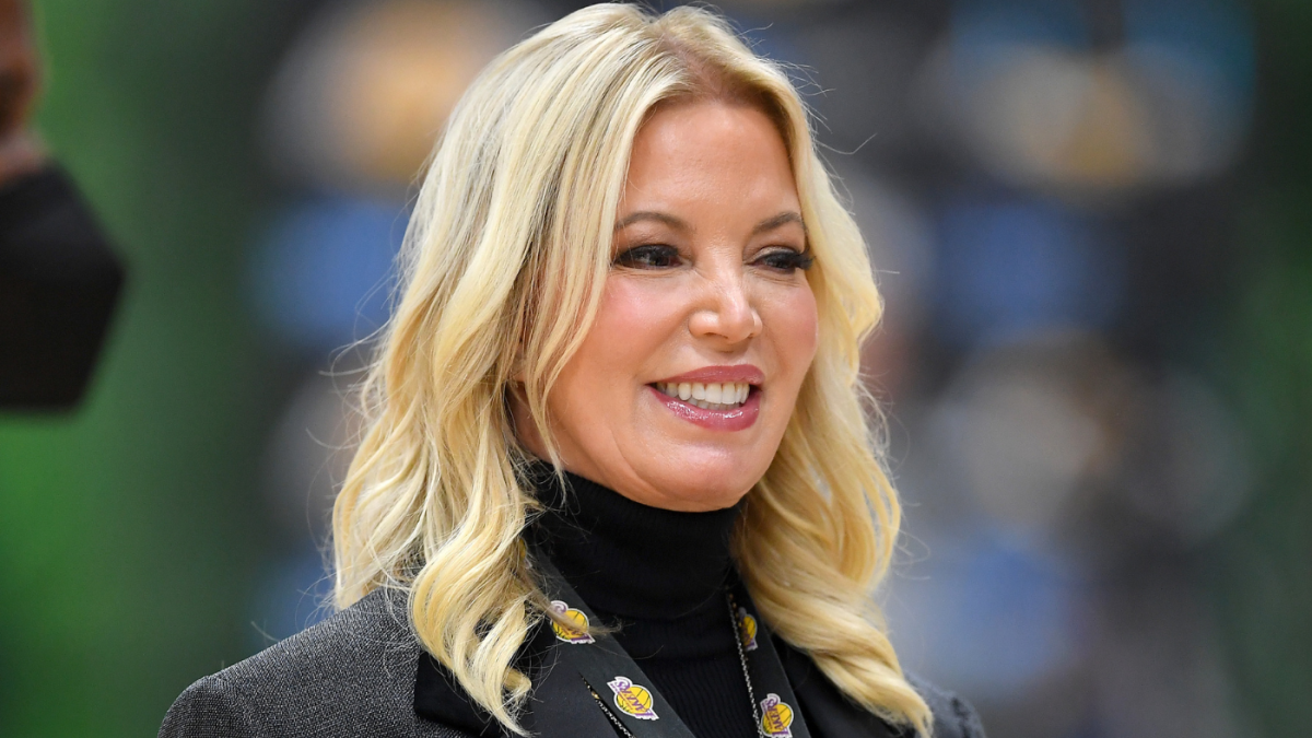 jeanie-buss.png