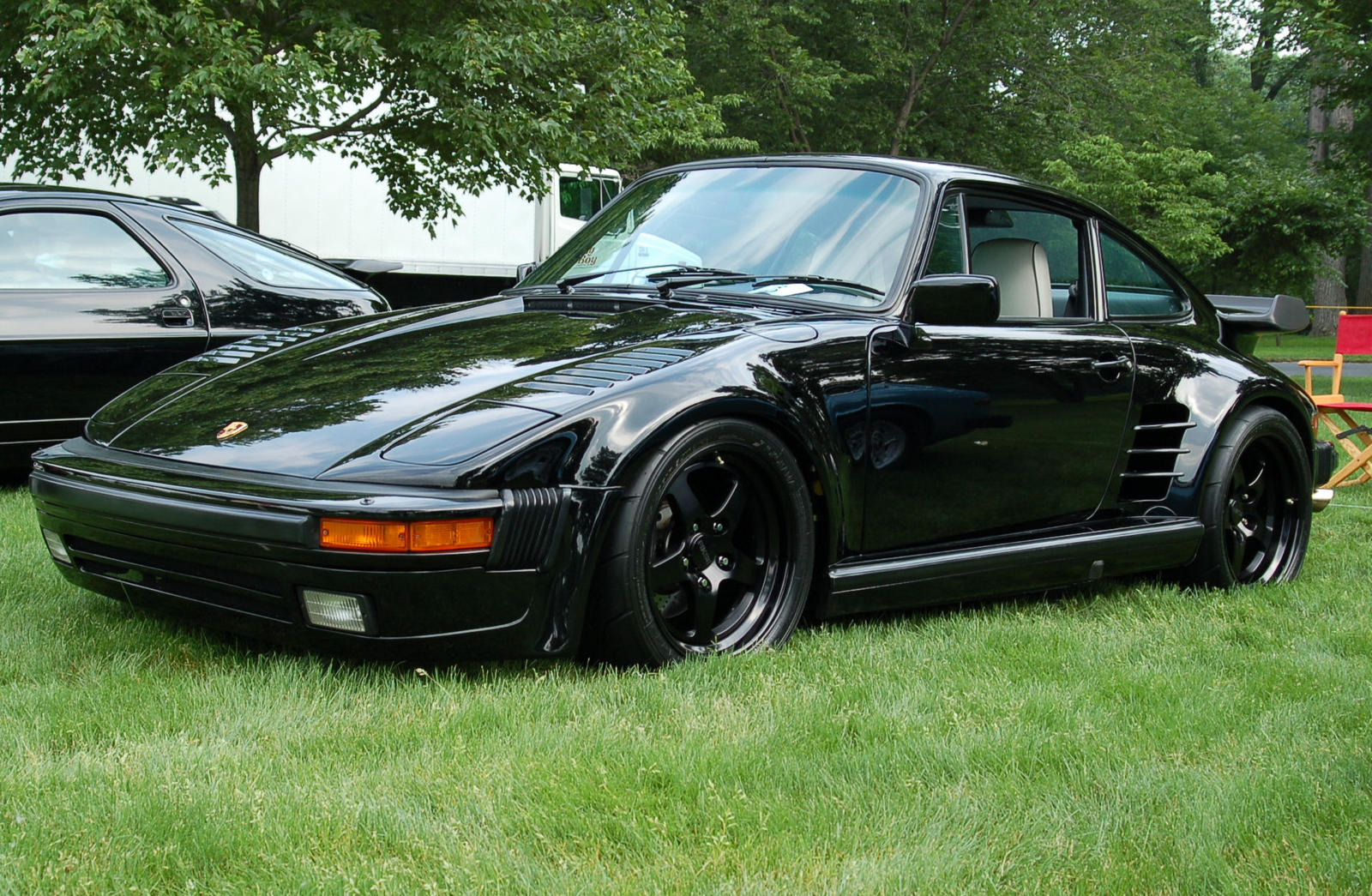 714584d1364155191-how-many-928-owners-on-this-forum-also-own-911-s-911-slant-black.jpg