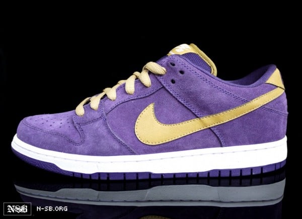 nike-sb-dunk-low-crown-royal-dunk-3-600x435.jpg