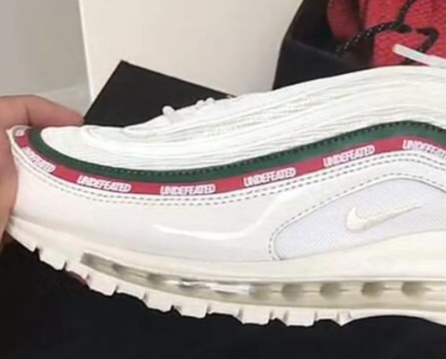 undefeated-nike-air-max-97-white-gorge-green-speed-red-aj1986-100.png