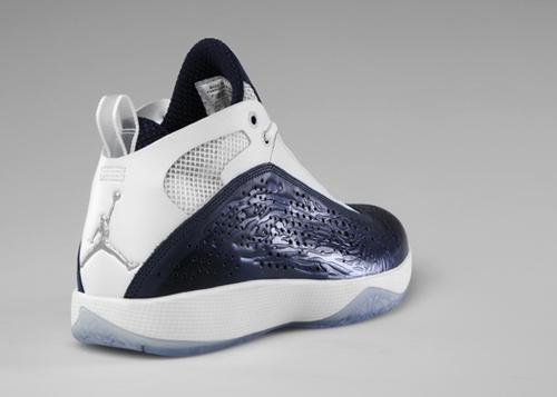 air-jordan-2011-gtown-02.jpg