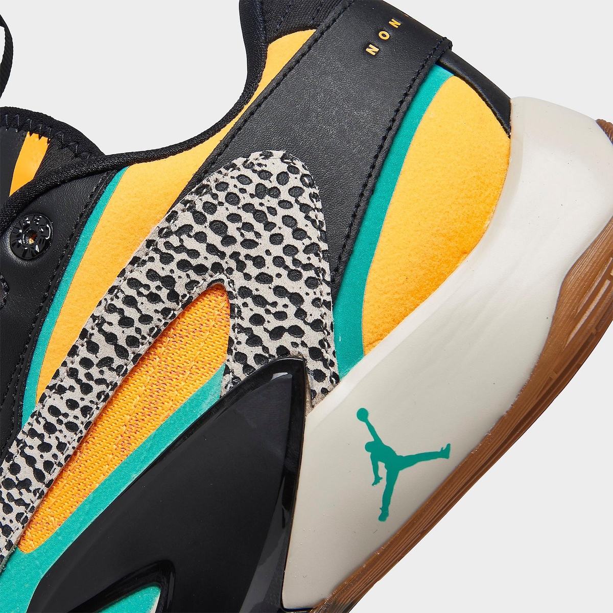 Jordan-Luka-2-Safari-Laser-Orange-FQ9044-800-2.jpeg