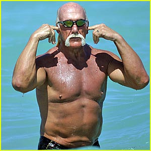 hulk-hogan-shirtless.jpg