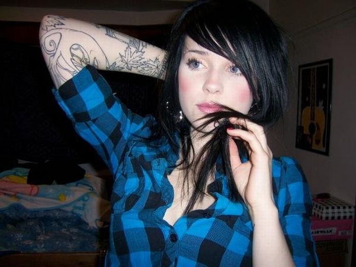 hot_girls_with_tattoos_03.jpg