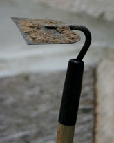 garden_tool_hoe_600x.jpg