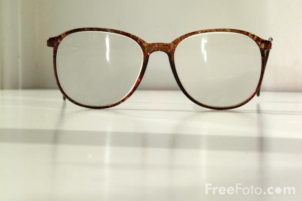 Glasses-Spectacles_web.jpg