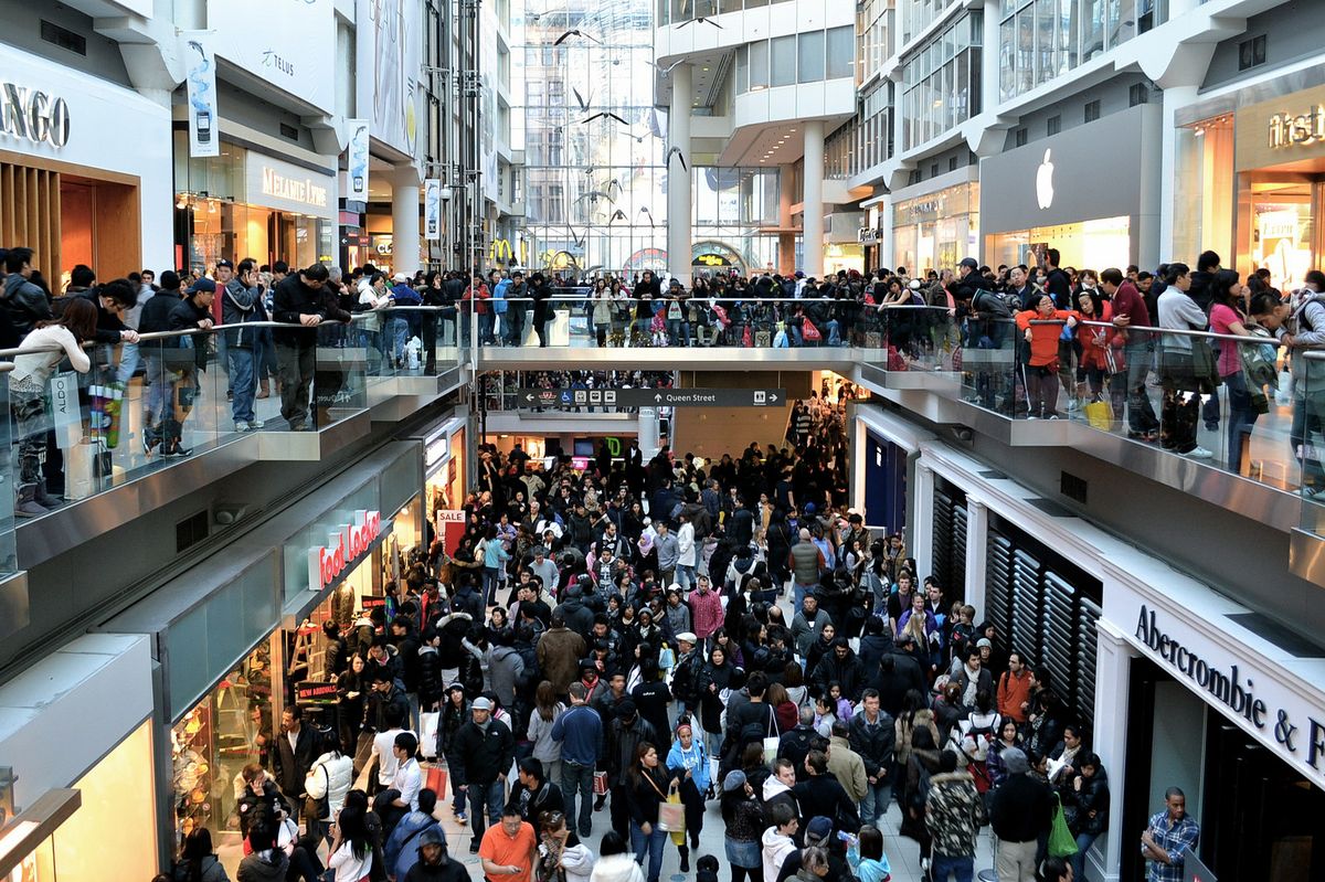 Crowded+mall_5cd0deb0-0040-4a77-b010-ed828496bbae-prv.jpg