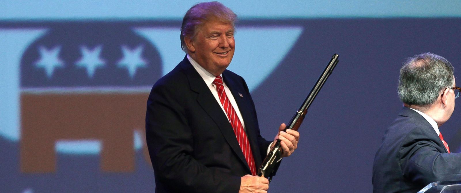 AP_trump_guns_as_160519_12x5_1600.jpg