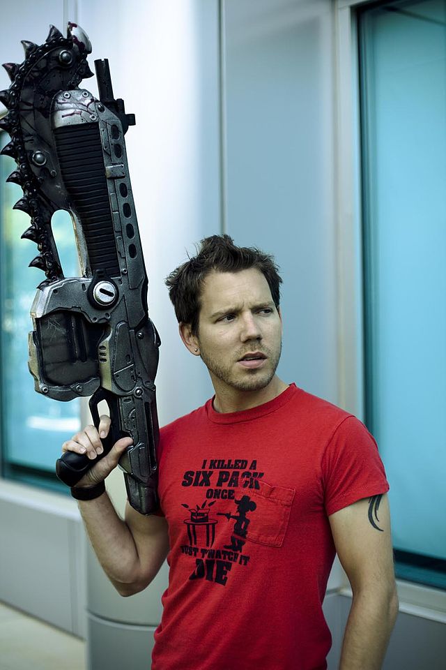 Cliff Bleszinski — Wikipédia