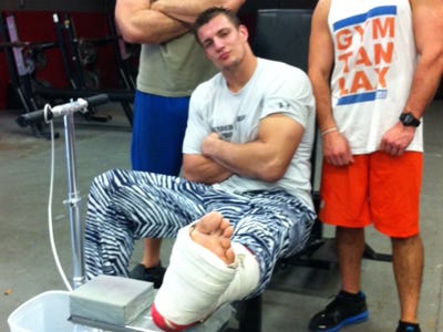 rob-gronkowski-injured.jpg