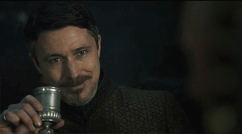 game-of-thrones-aidan-gillen-petyr-baelish.gif