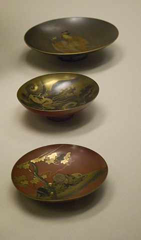 282px-WLA_vanda_Sake_cups.jpg