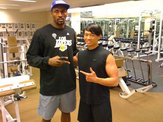 0528-ron-artest-gym.jpg