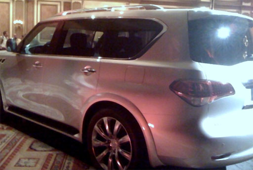 2011-infiniti-qx-spy-shot_100228420_m.jpg