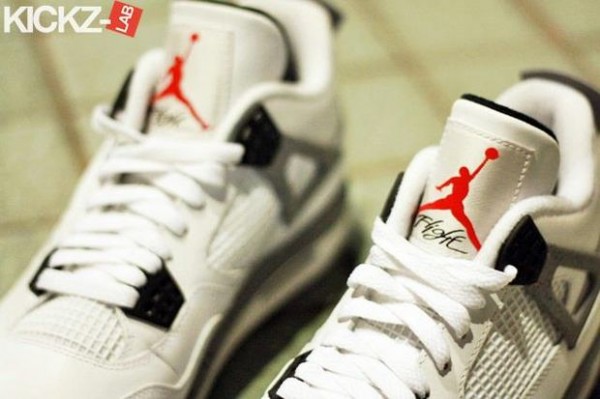 air-jordan-iv-4-tech-grey-4-600x399.jpg