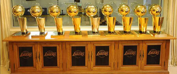 lakers-trophies.jpg