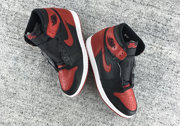 air-jordan-1-retro-high-og-bred-september-2016.jpg