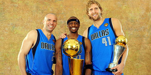 nba-funny-photos-mavs-2011-finals-Mavs-kidd-terry-nowitski-champion.jpg