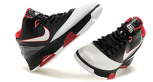 nike-zoom-lebron-soldier-iv-4.jpg