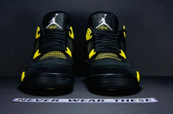 air-jordan-iv-thunder-available-on-ebay-05-570x377.jpg