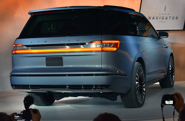 Lincoln-Navigator-Concept-3.jpg