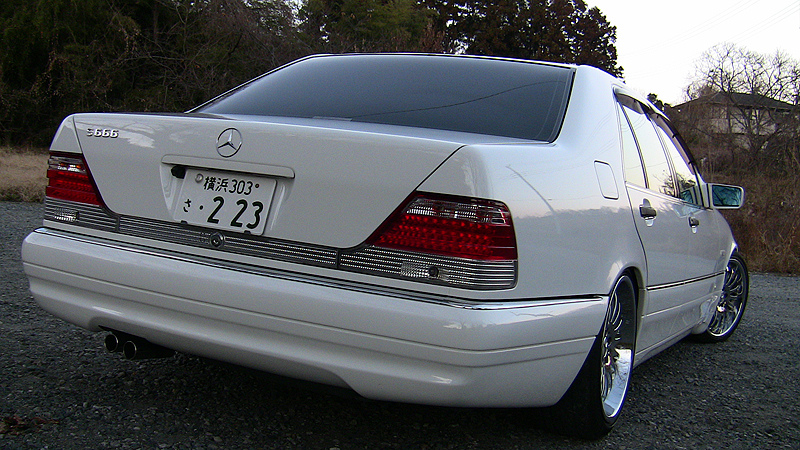 Mercedes-Benz_w140_s666_white_japan_6.jpg