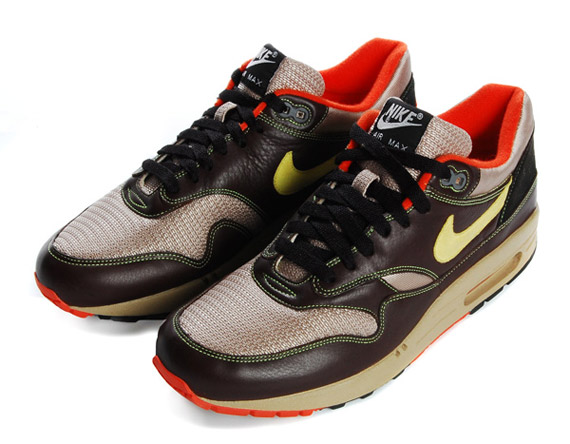 n_airmax_1_studio_brwn_ylw_one_02.jpg