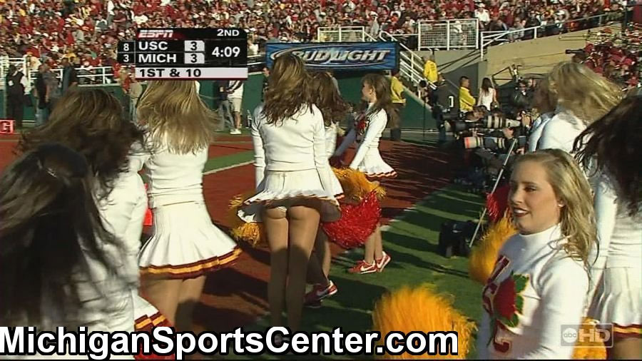 usc-song-girl-upskirt.jpg