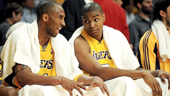 nba_bynum_kobe_576.jpg